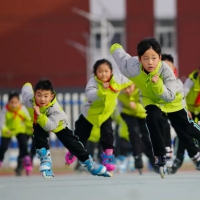 加強(qiáng)青少年體育工作 加快建設(shè)體育強(qiáng)國(guó)